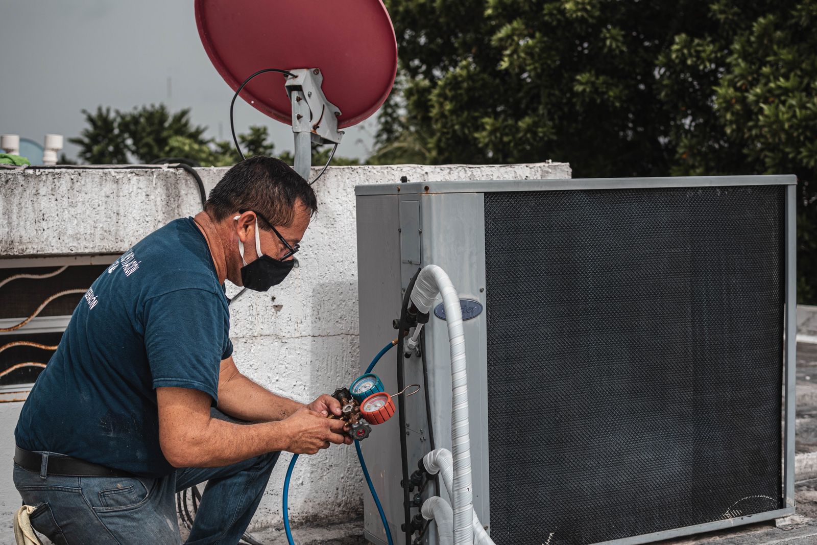 Equipo de climatización de Construcciones Ribazo en Valencia, Alicante y Castellón